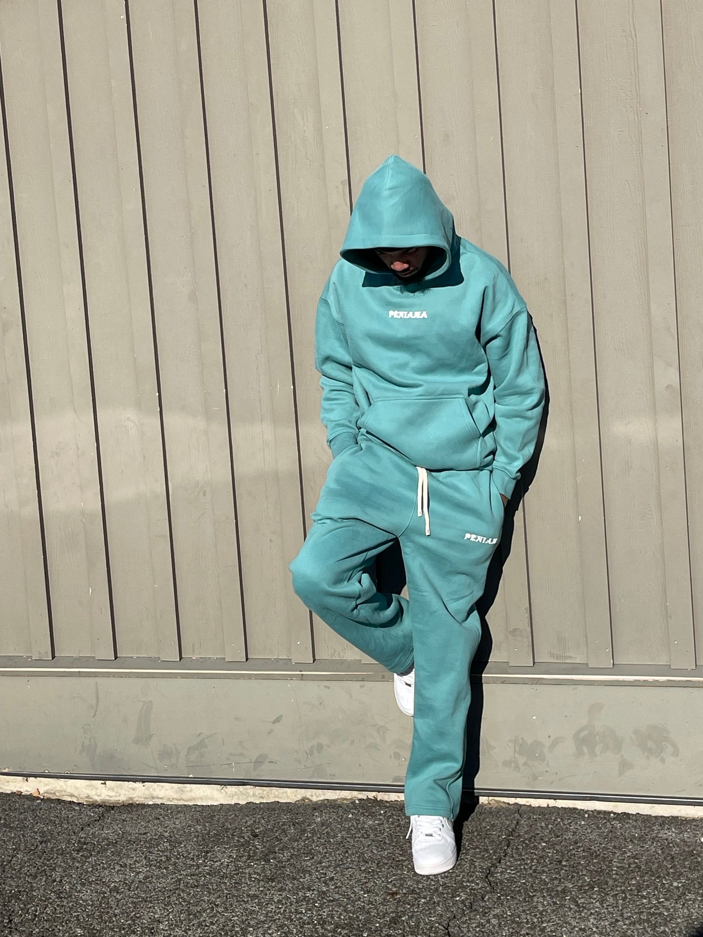 BAD WEATHER FLARED SWEATPANT (TURKISH BLUE)