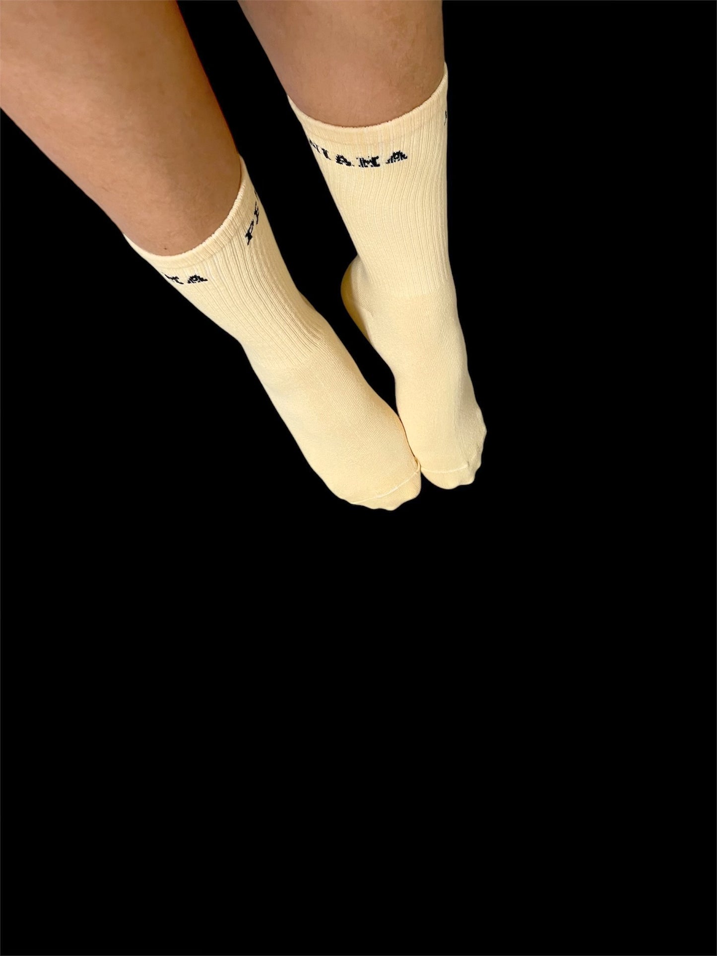 PEN SOLID COLOR SOCKS